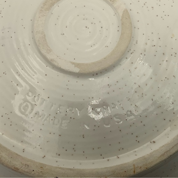 Vintage 1970’s Large Pottery Craft Made In USA Speckled White w/Flowers Ashtray - Picture 4 of 7